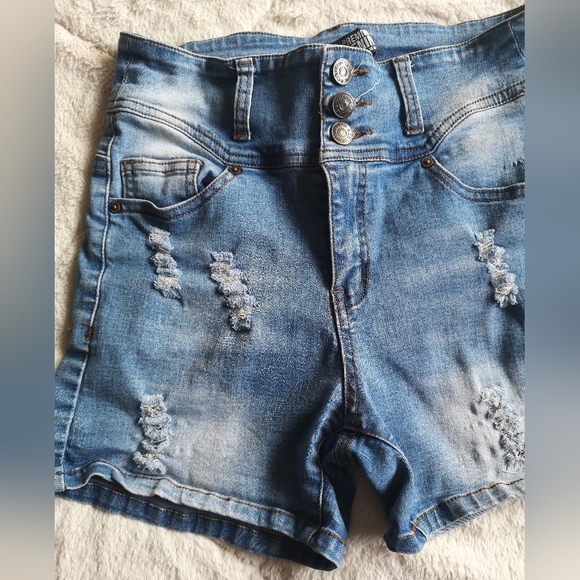 Ardene shorts. Size 1 or XS - Picture 2 of 9